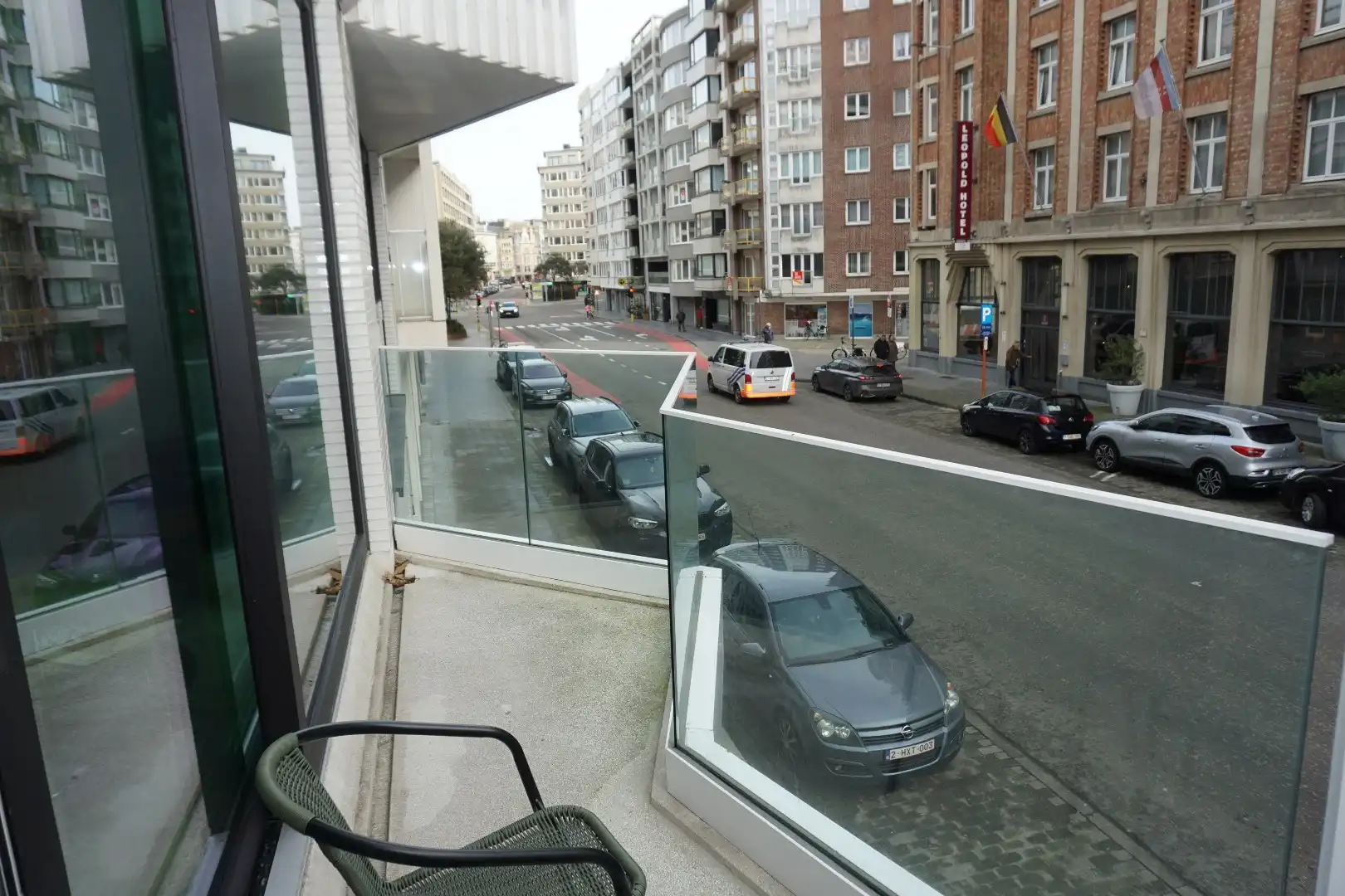 NIEUWBOUWAPPARTEMENT MET 2 SLAAPKAMERS EN TERRAS IN CENTRUM OOSTENDE foto 3