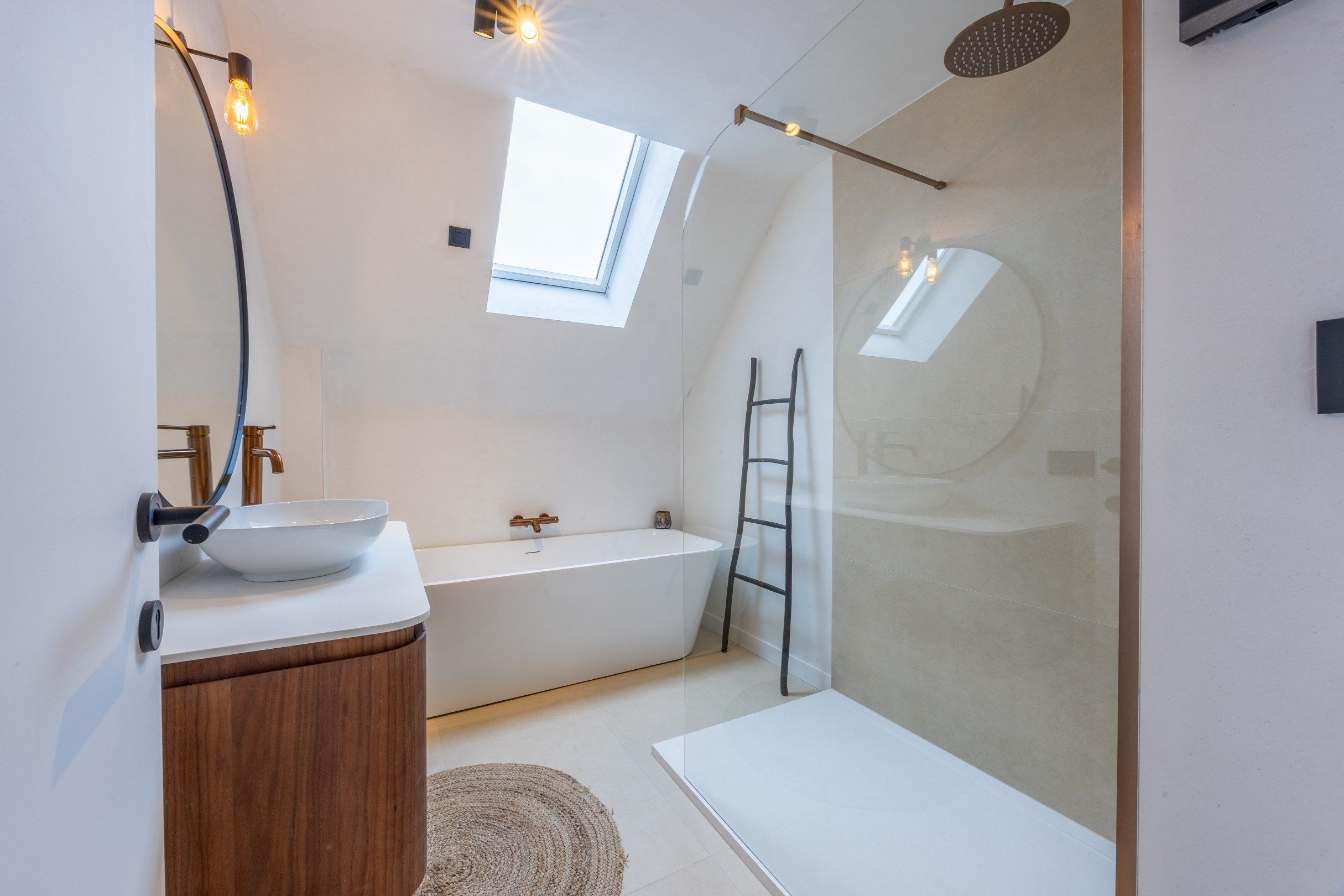 UITZONDERLIJKE VILLA OP TOPLOCATIE foto 12