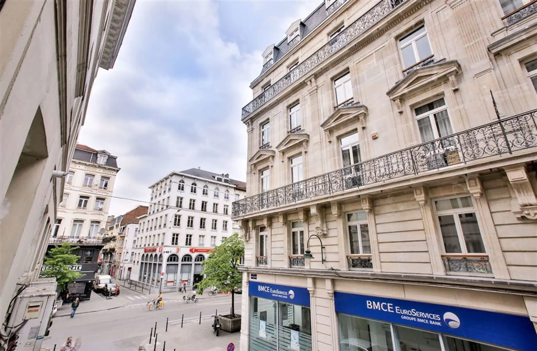 Gerenoveerd appartement met 1 slaapkamer! foto 10