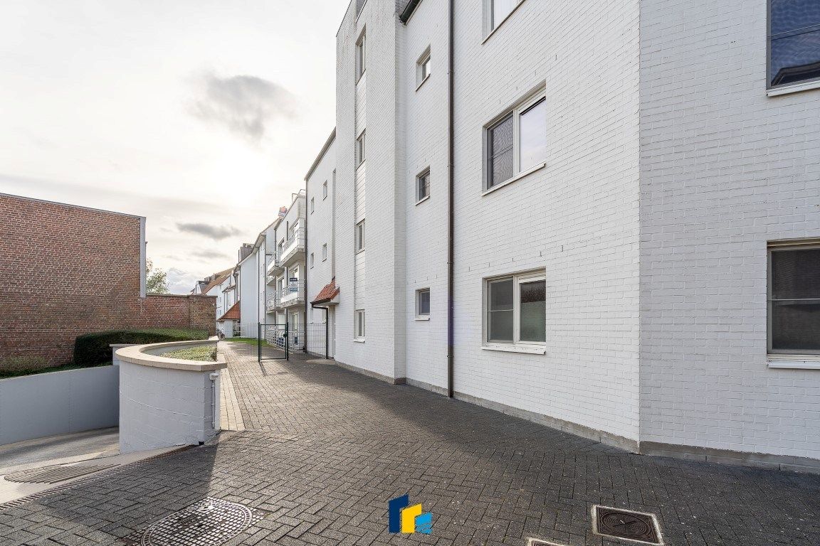 Dubbele, inpandige parkeerplaats – uiterst centraal gelegen foto 8