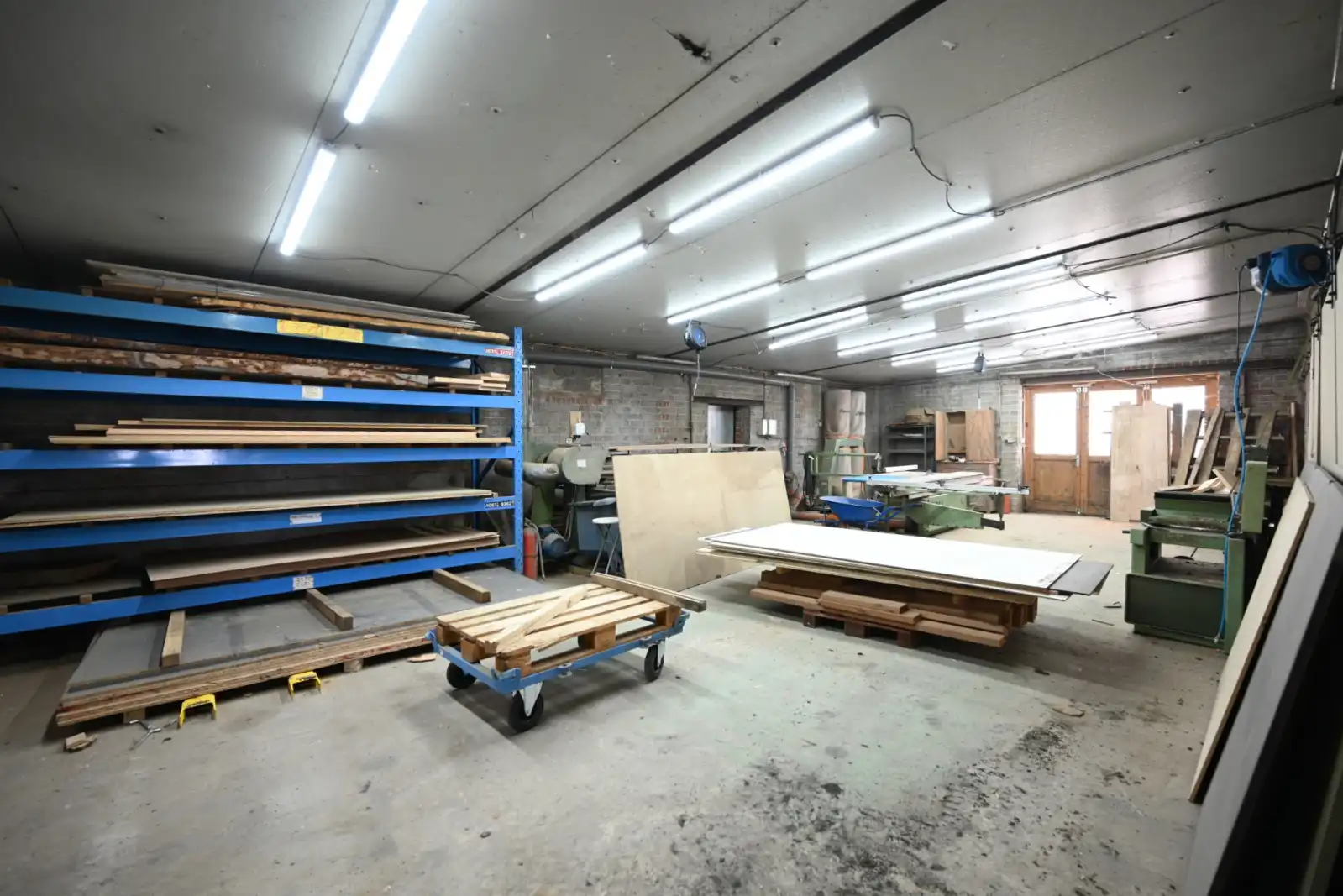 Ruime opslagruimte te huur in Ledegem (380 m²) foto 8