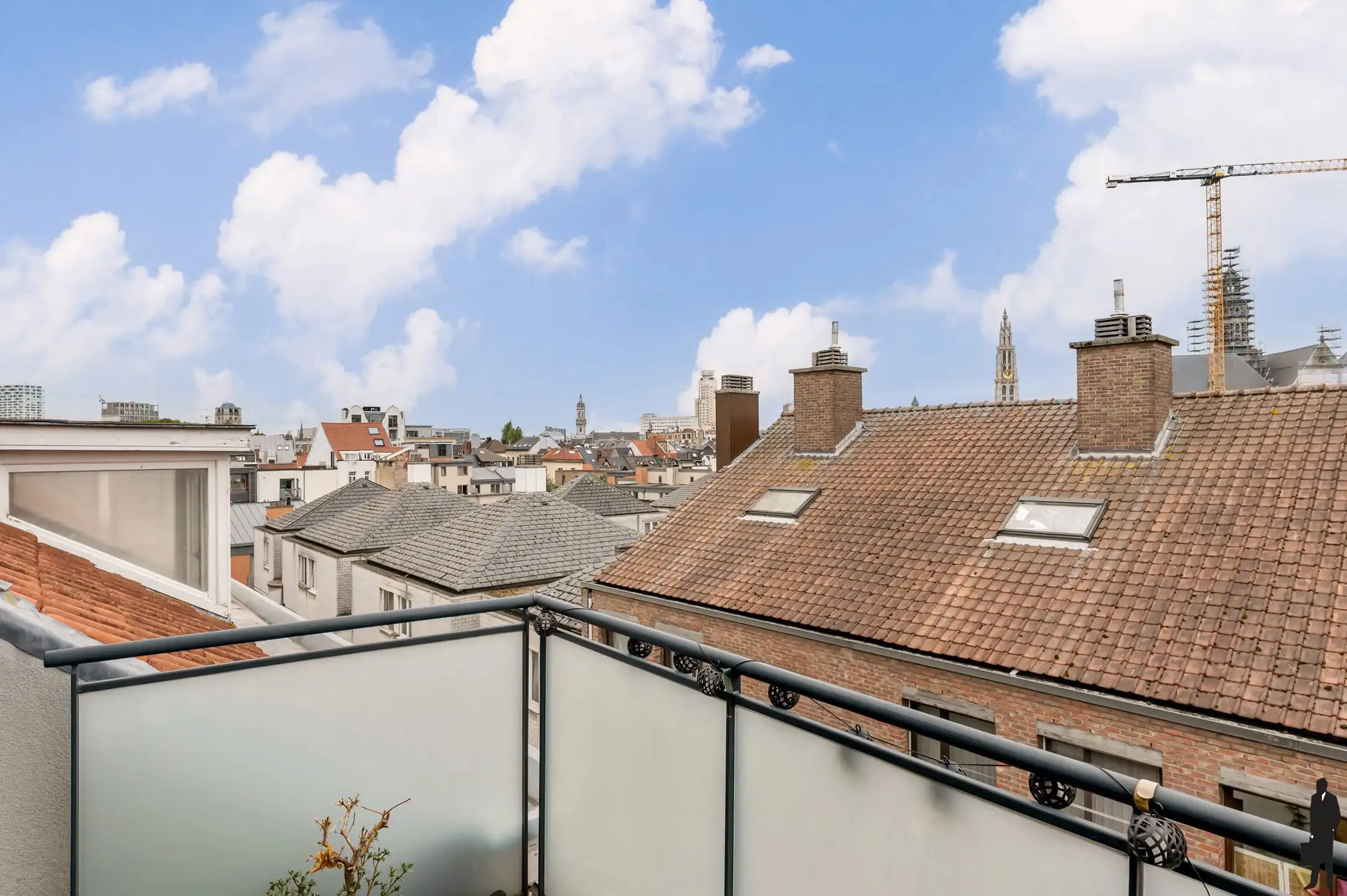 Karaktervol duplex penthouse met charmant terras in historisch Antwerpen foto 7
