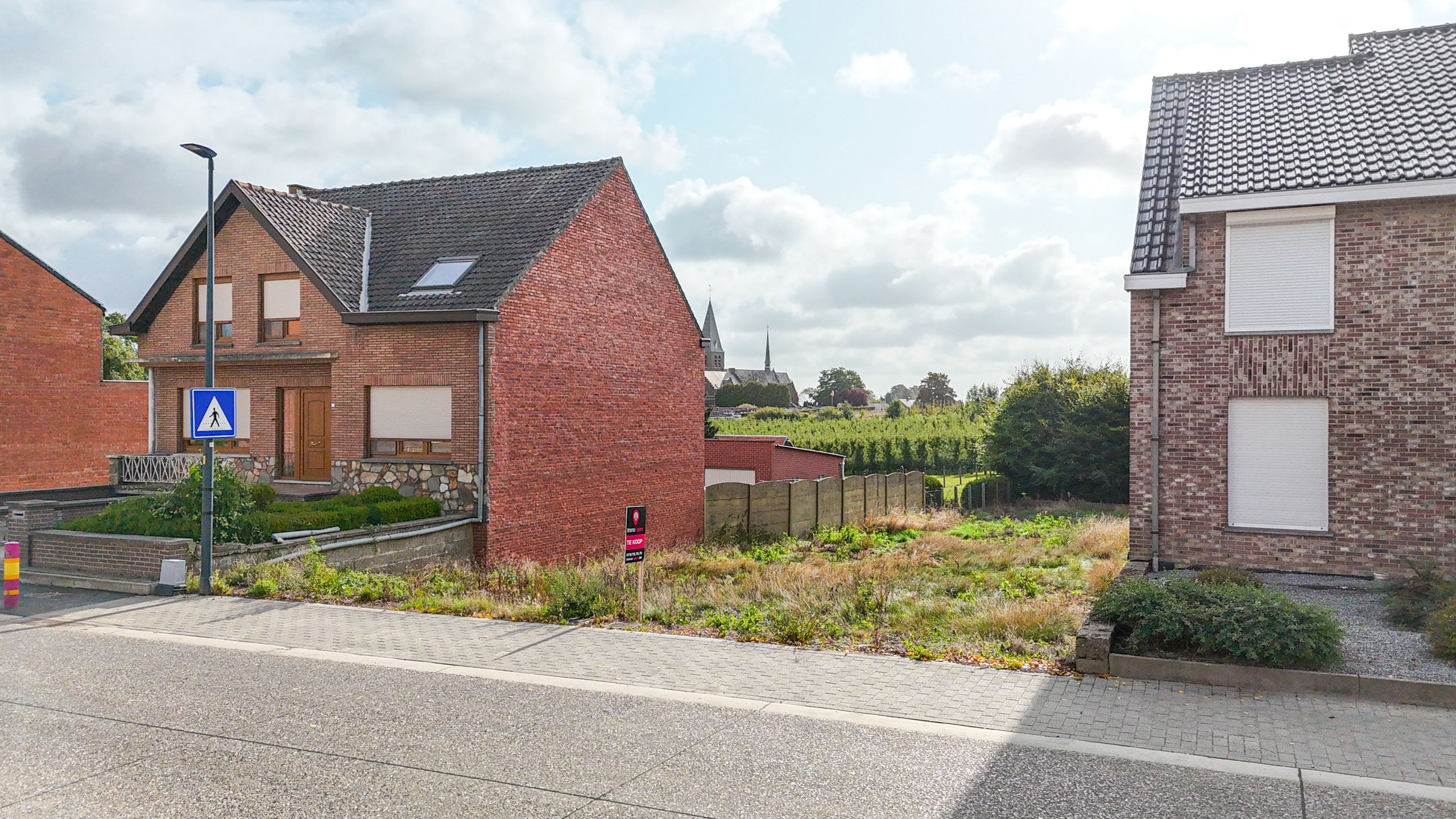BWG halfopen bebouwing in de dorpkern van Engemanshoven! foto 3