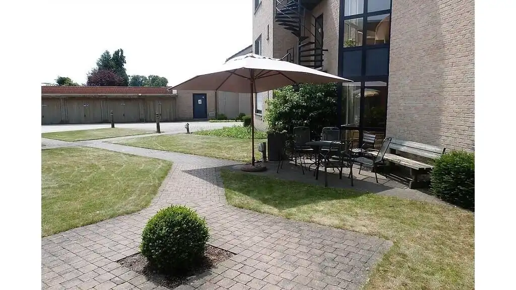 Ruime assistentiewoning met 1 slaapkamer te huur in Aartrijke Zedelgem foto 13