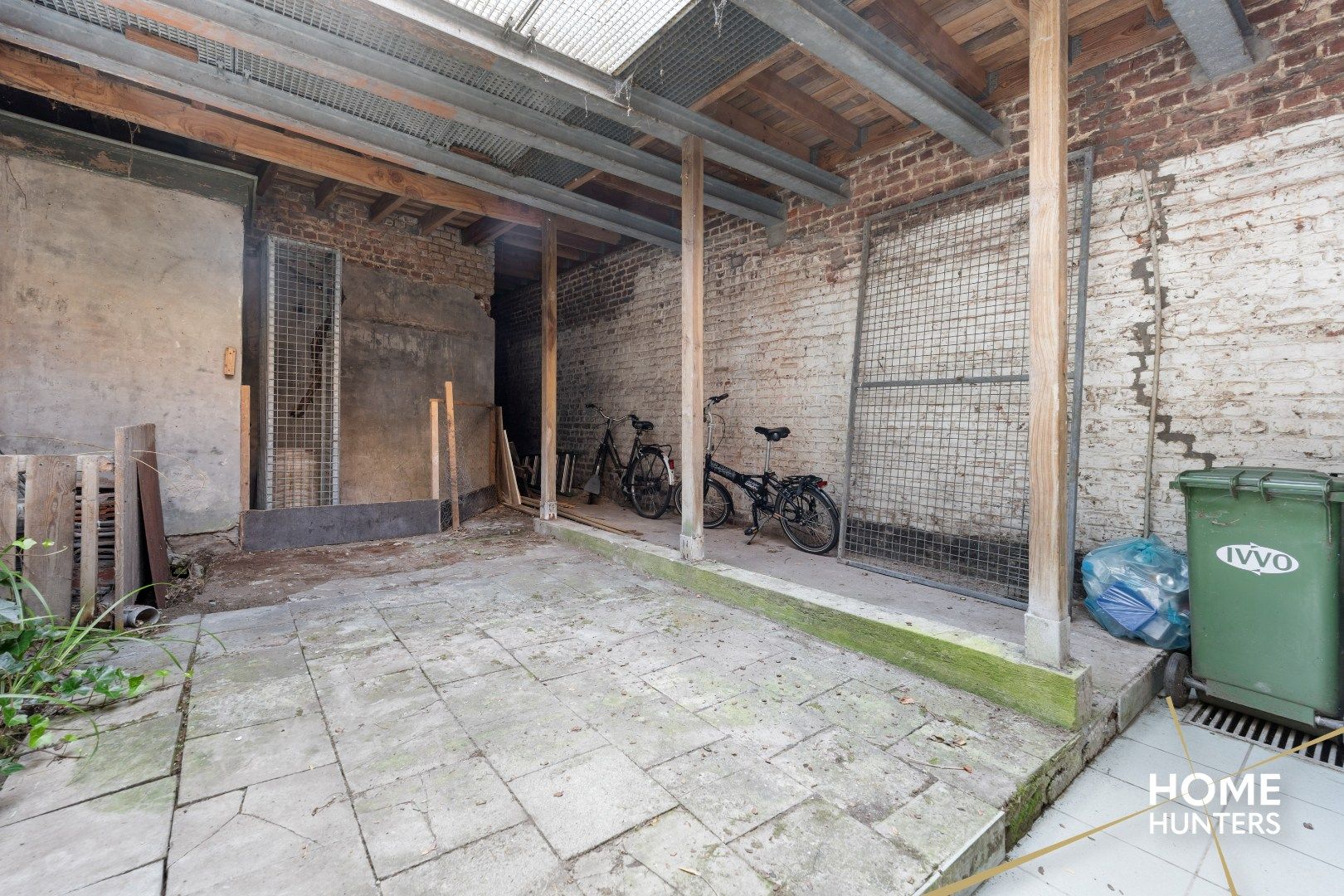 Prachtig afgewerkte herenwoning met praktijkruimte/polyvalente ruimte in het centrum van Ieper foto 35