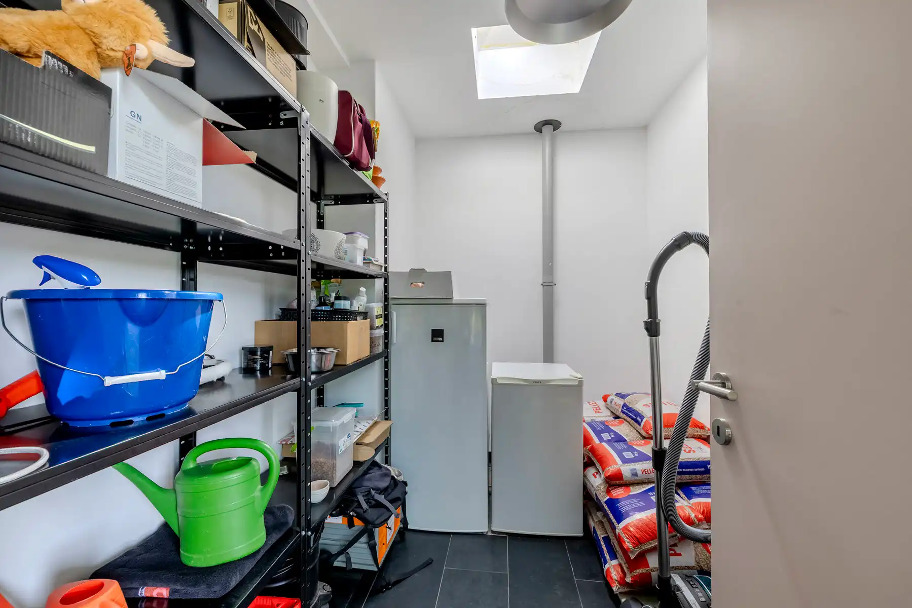 Moderne villa met zwembad op 1.282m² foto 17