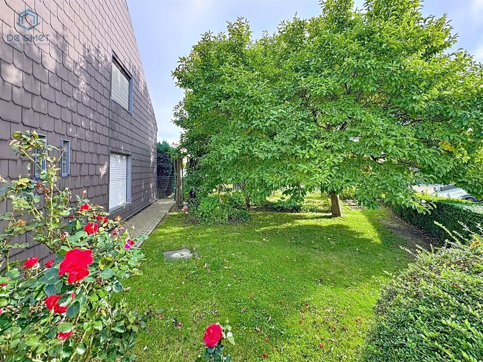HOB te koop op zeer rustige ligging met zuidgerichte tuin foto 3