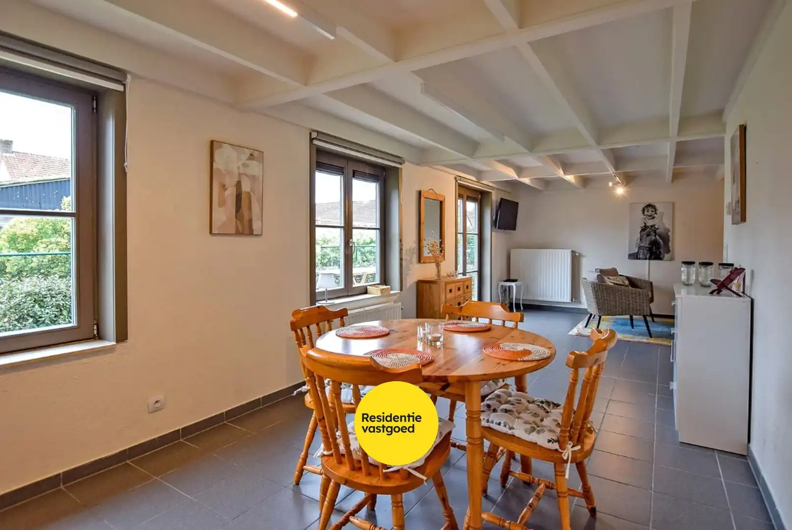 Prachtig onderhouden vakantiewoning (type vissershuis) met 3 slaapkamers en privé-parkeerplaats te Oostduinkerke.  foto 9