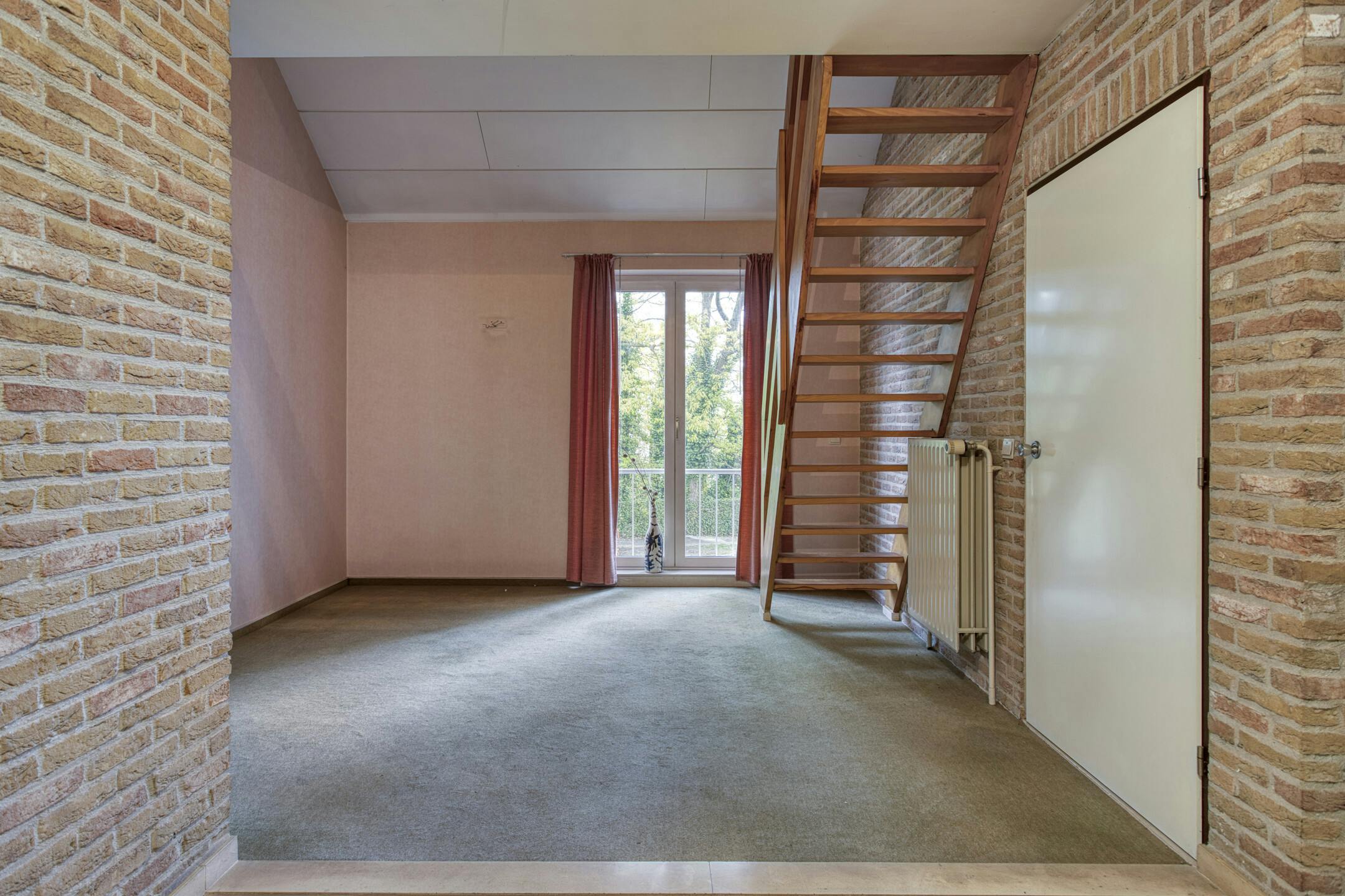 Vrijstaand huis met praktijkmogelijkheid te Sint-Kruis foto 18