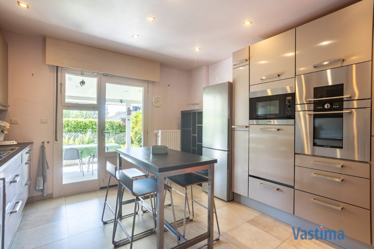 Bungalow in een oase van ruimte en rust in het hart van Ternat – ideaal voor gezinnen, kangoeroe wonen of vrij beroeper. foto 10