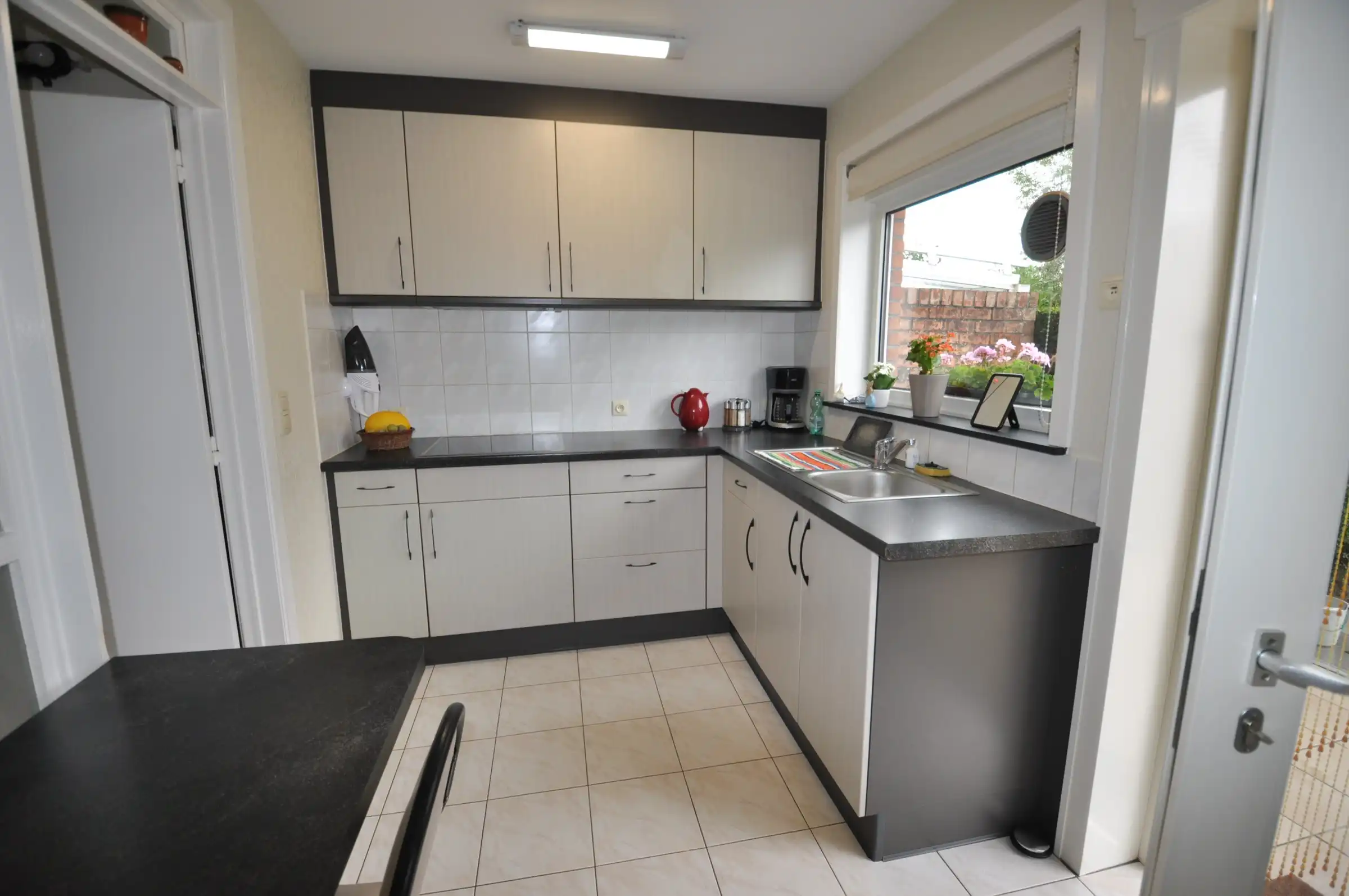 Verzorgde rijwoning te Zandvoorde foto 6