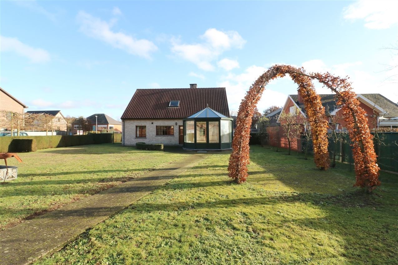 Rustig gelegen villawoning met 3 slaapkamers en mooie tuin foto 34