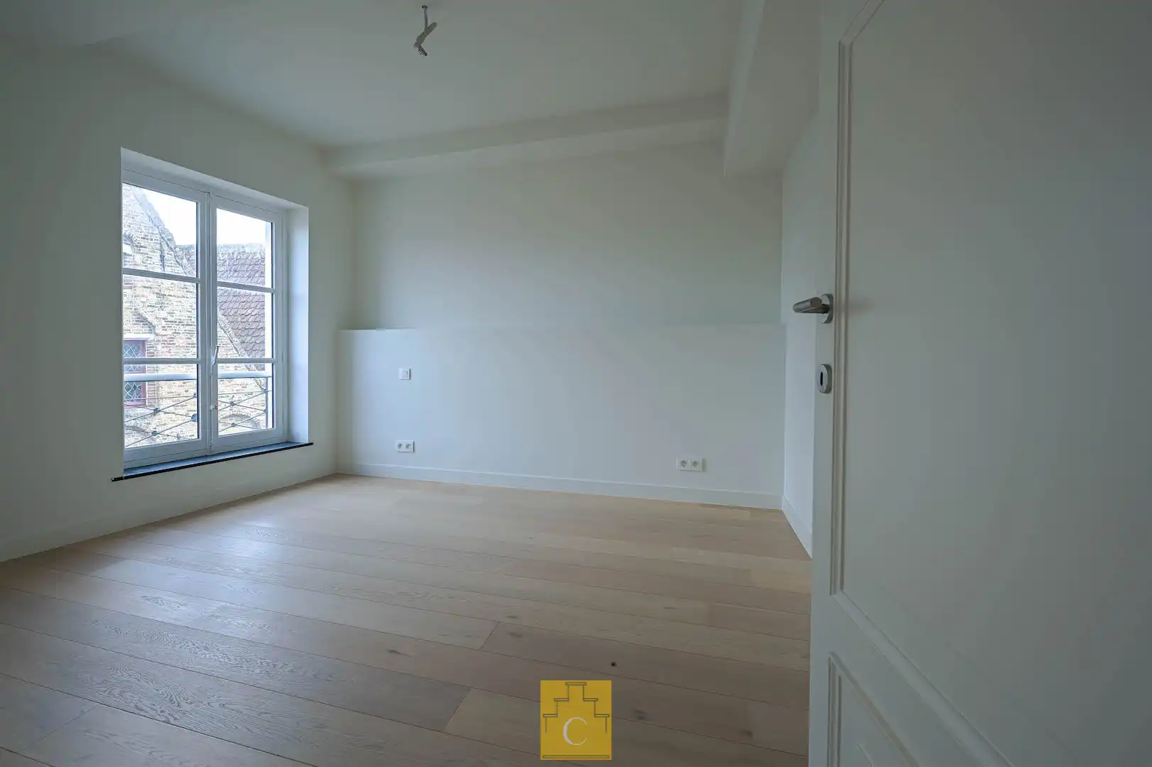 Ruim appartement in volledig gerestaureerd herenhuis met zicht op de rei foto 14