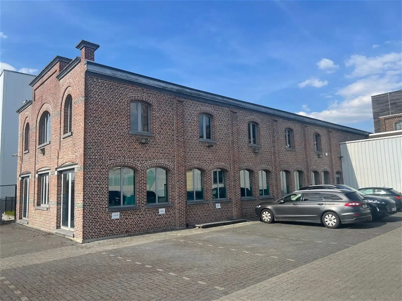 Kantoorgebouw foto 25