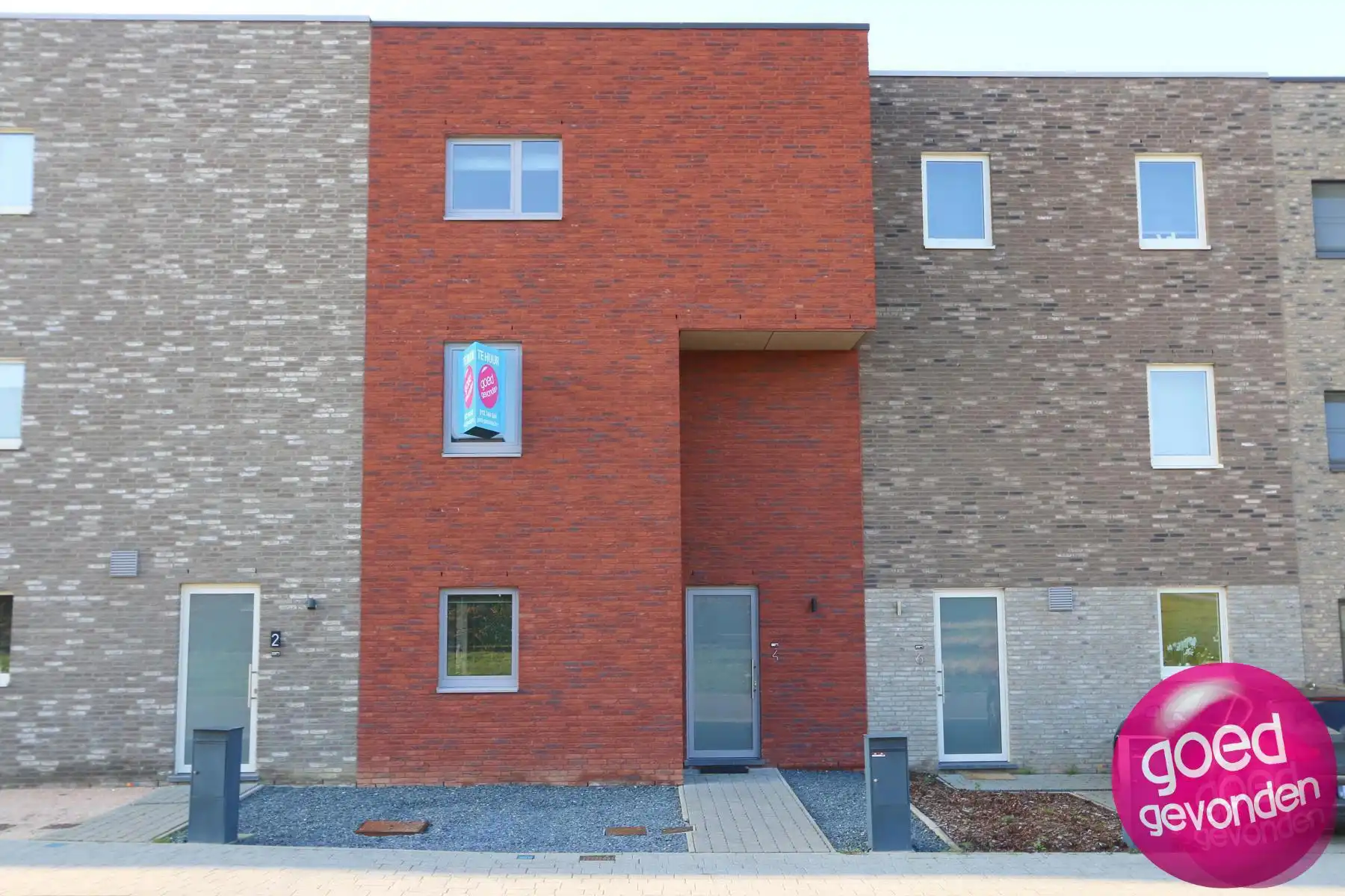 Woning - 3 slk - tuin - terras - 2 parkings - energiezuinig foto {{pictureIndex}}