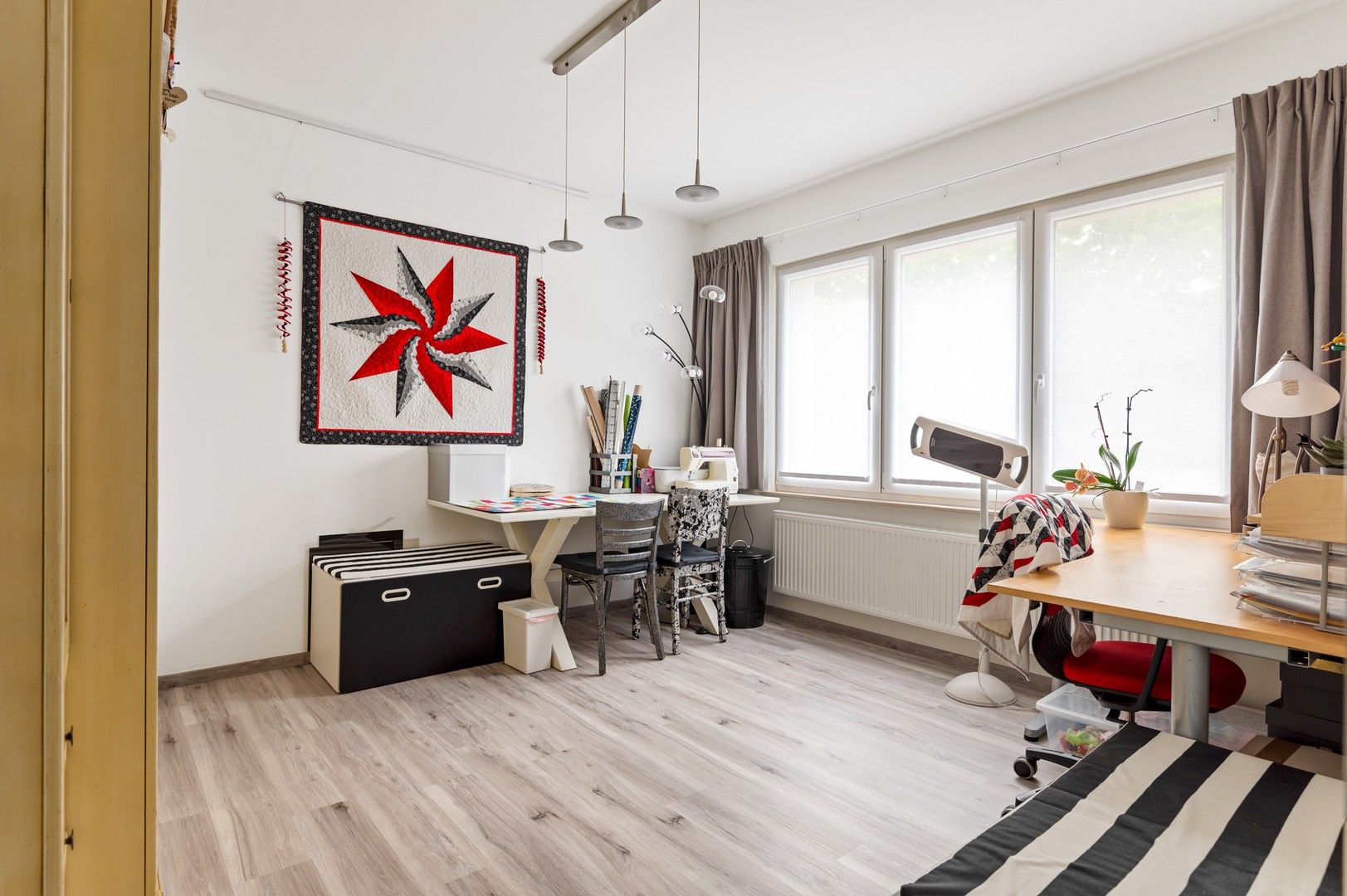 Gerenoveerde woning met zalige tuin in de woonwijk Vriesdonk foto 9