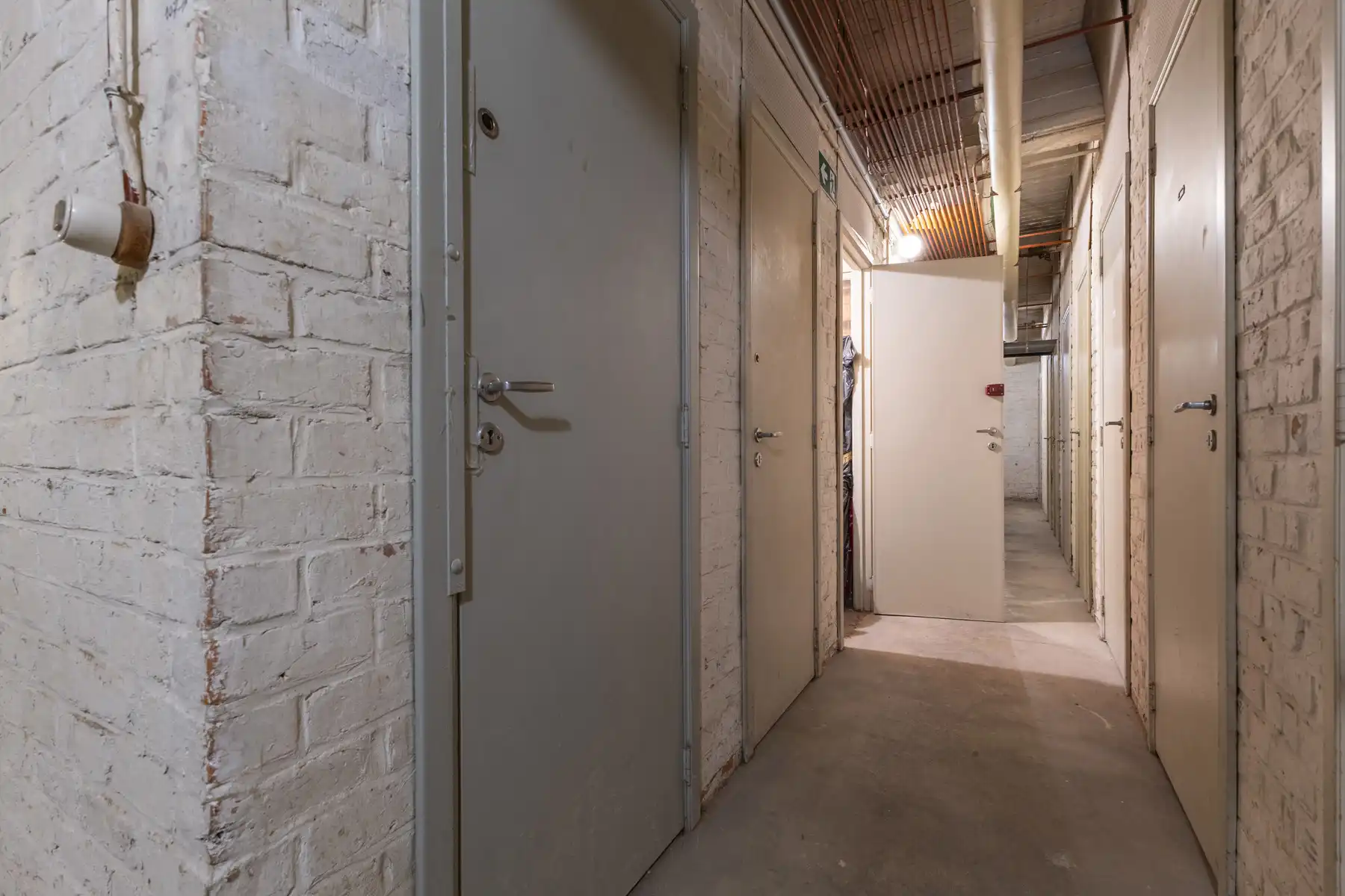 Gunstig gelegen gelijkvloers appartement met kelder foto 12