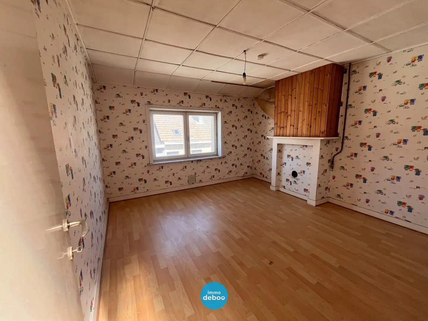 Opbrengsteigendom met groot pakhuis en 2 vergunde appartementen foto 4