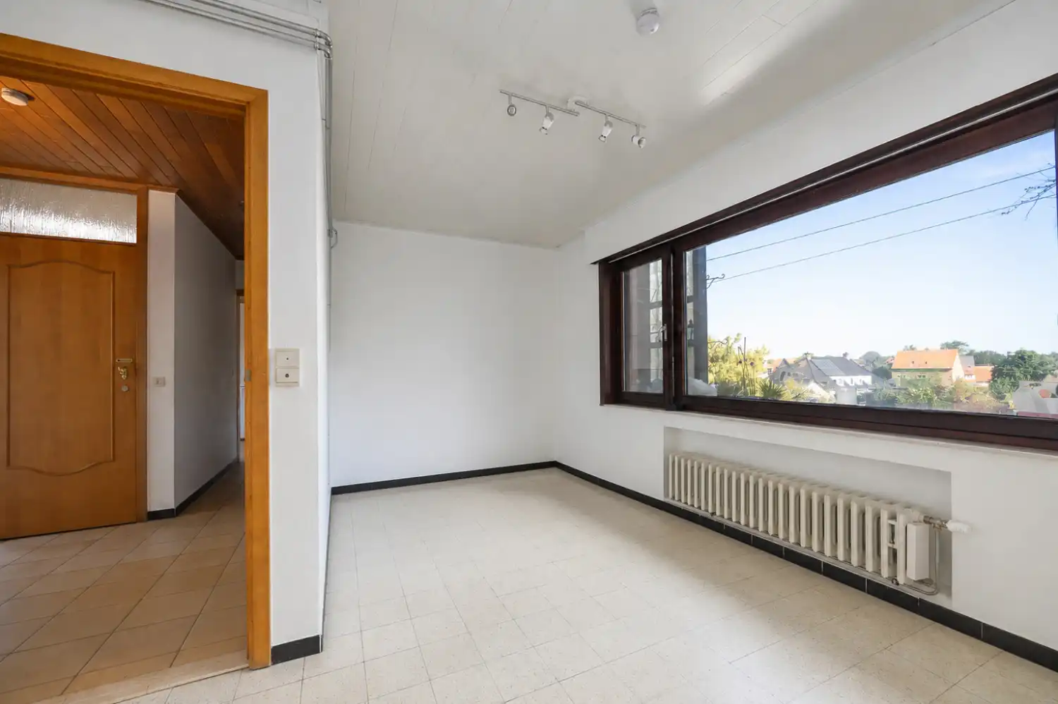 Ruim 3-slaapkamer appartement met zicht op de duinen incl. garage en staanplaats foto 15