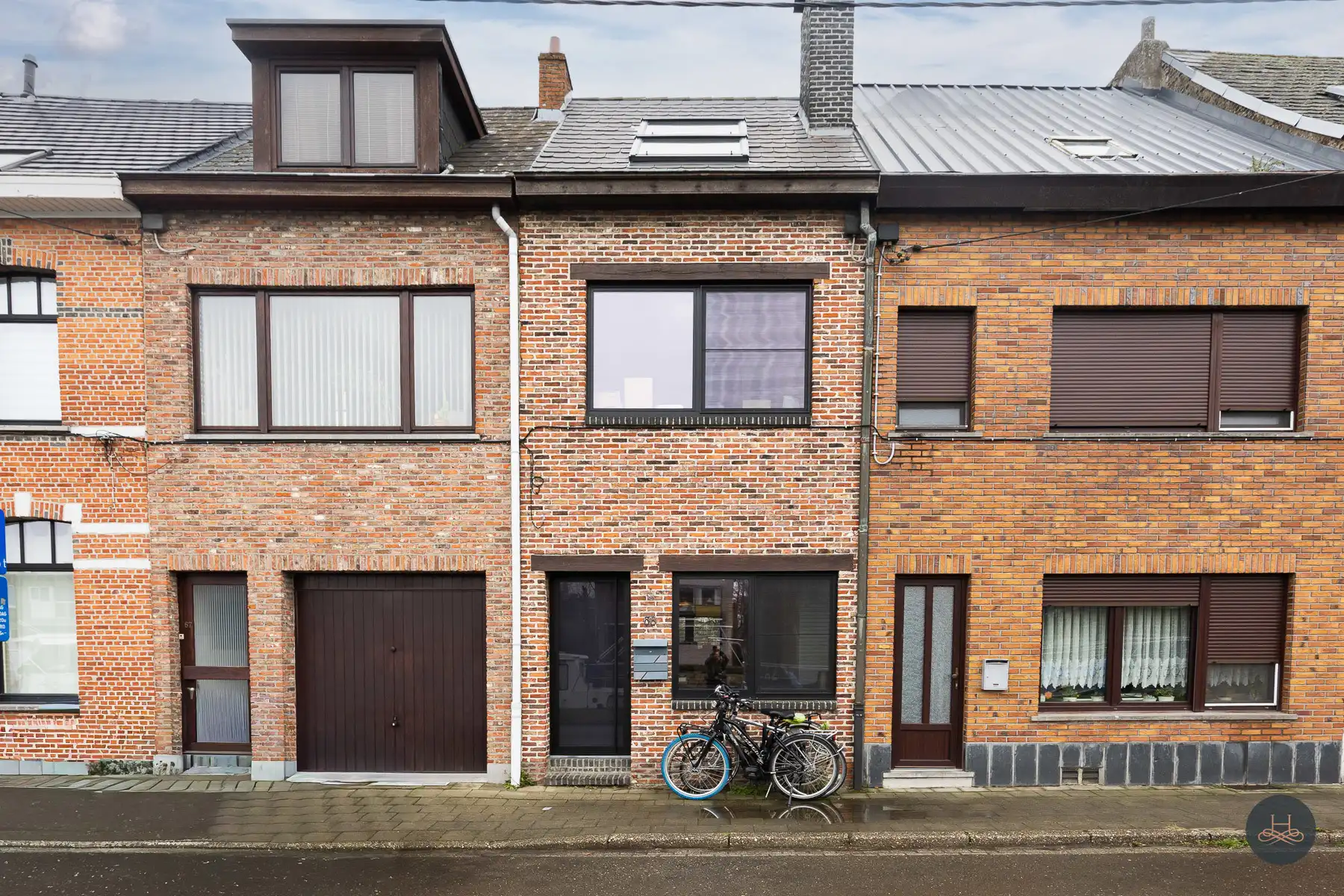 Gerenoveerde en energiezuinige woning met tuin en terrassen foto 2