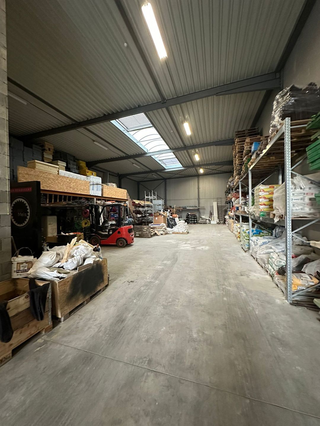 Bedrijfsvastgoed te koop foto 3