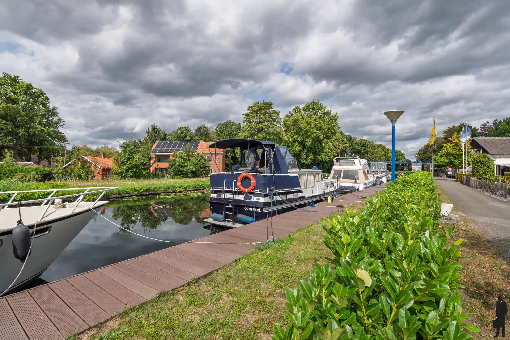 Uitzonderlijk gelegen woning aan Jachthaven kanaal Beverlo foto 2