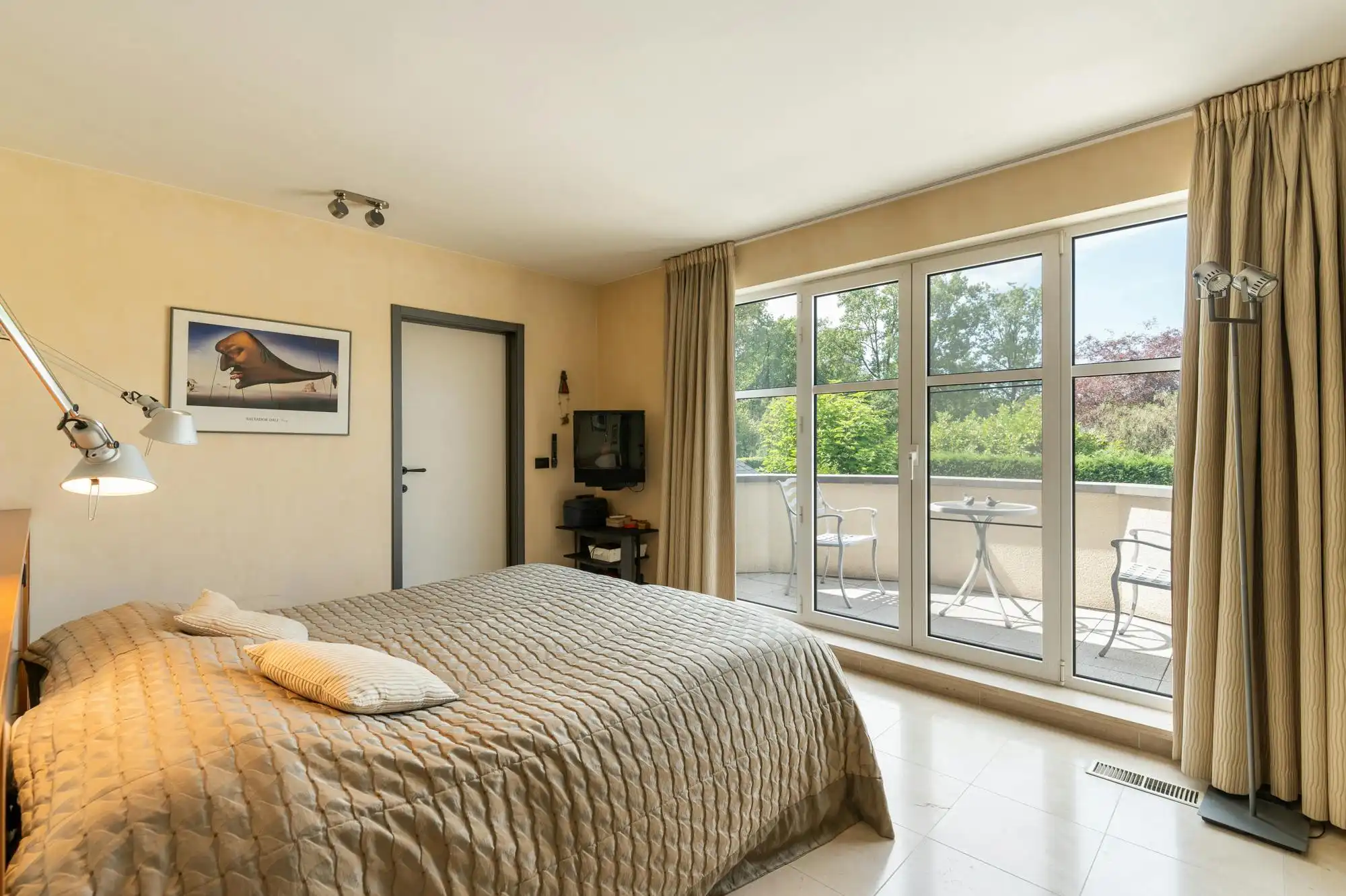 Exclusieve villa met praktijkruimte op toplocatie in Genk foto 14