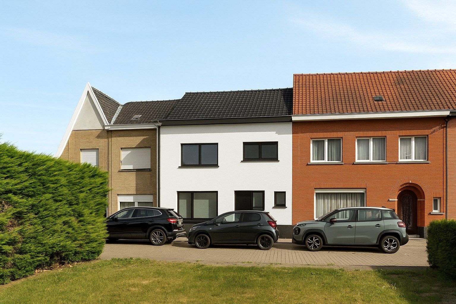Hoofdfoto van de publicatie: RUIME WONING OP 439M² MET 3 SLPKS, RUSTIGE LIGGING EN GROTE TUIN