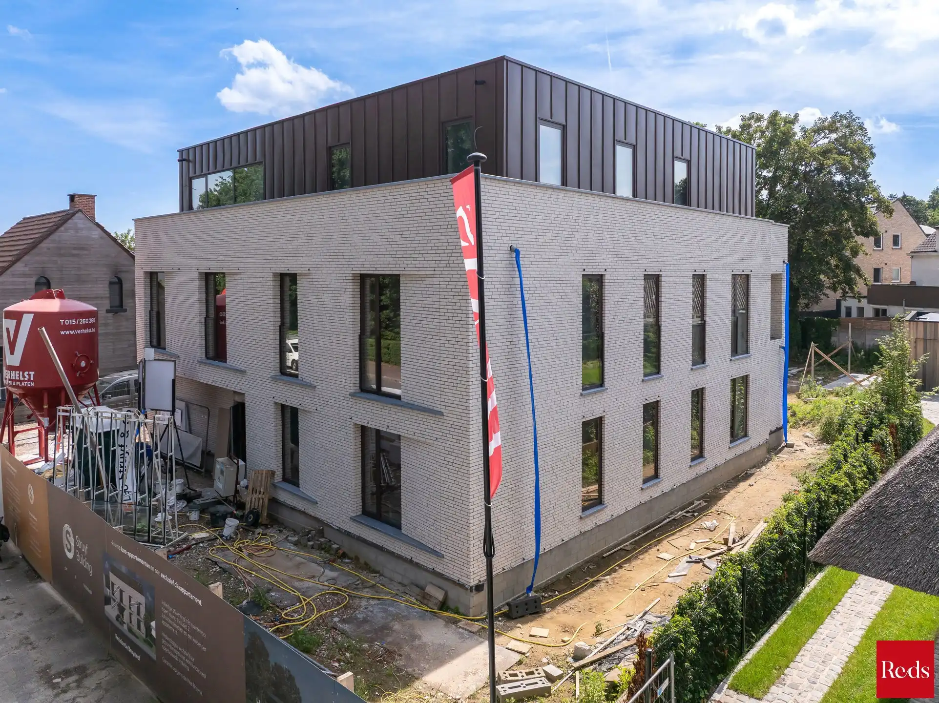 Penthouse te koop foto {{pictureIndex}}