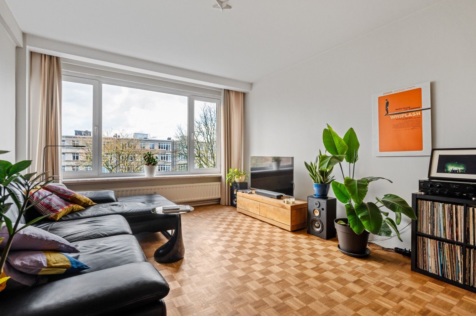 Gezellig appartement met 2 slaapkamers en terras op een centrale toplocatie foto 3