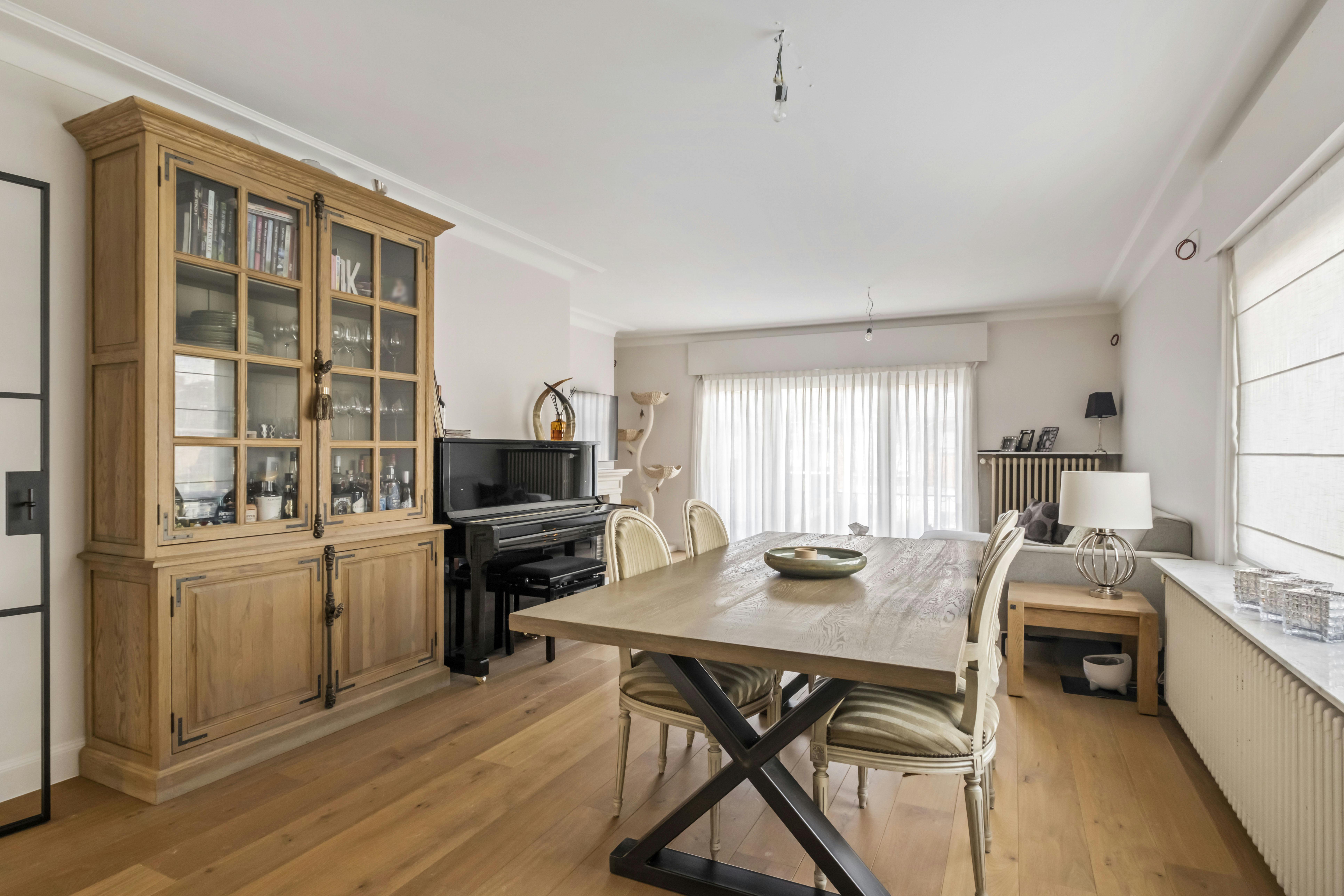  Ruim, instapklaar appartement te koop in Harelbeke foto 4