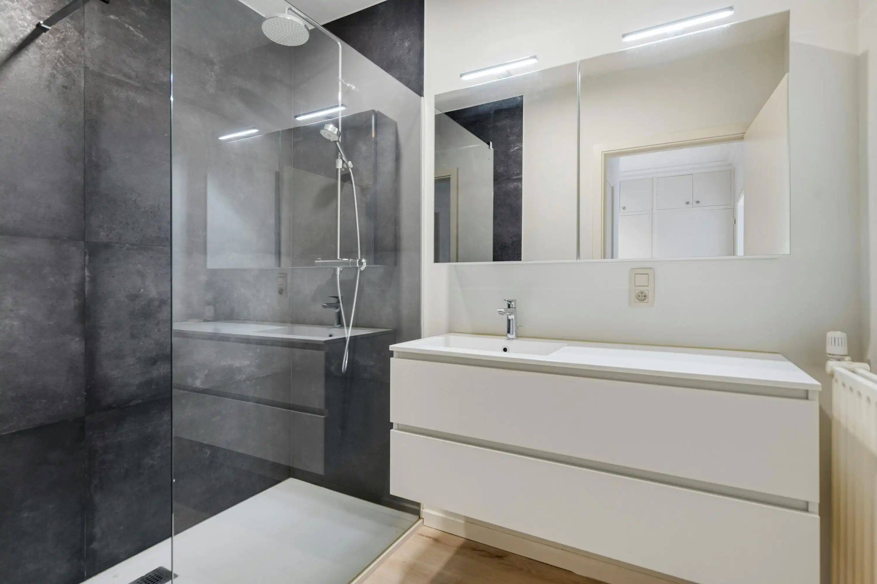 Gerenoveerd Appartement te koop in Brugge met 2 slaapkamers foto 10
