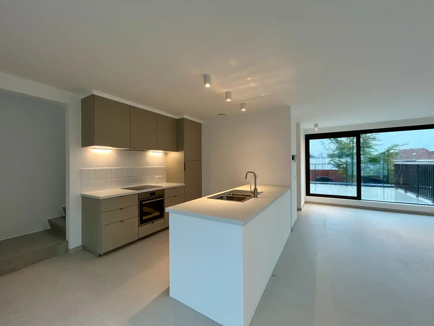 Instapklaar nieuwbouwappartement met 3 kamers & terras te Tielt! foto 7