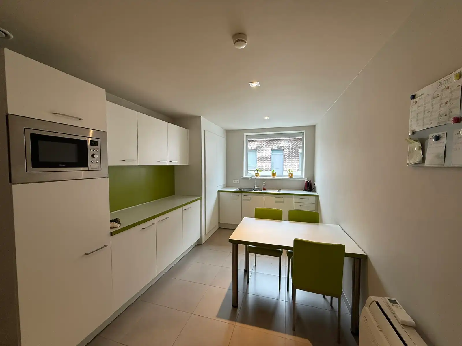  Polyvalente kantoorruimte met  garage  foto 13