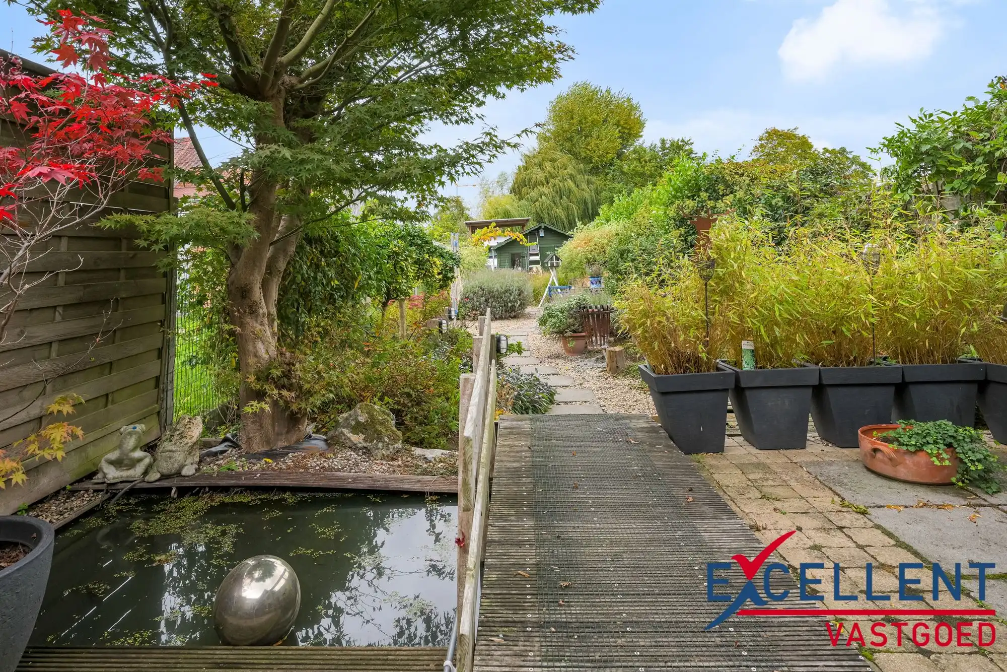 Instapklare gezinswoning centrum Deinze met achteruitweg te koop foto 14