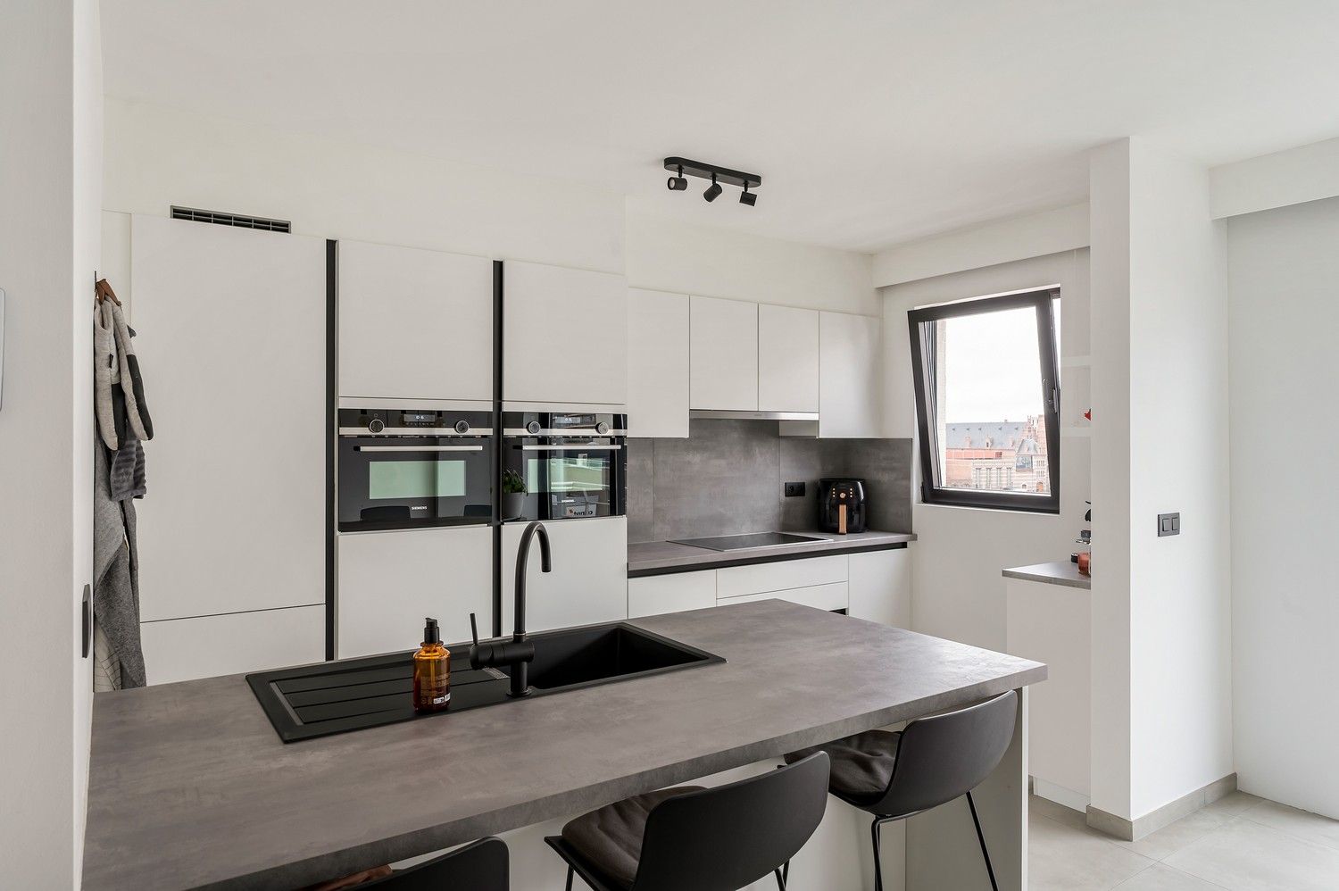 GERRENOVEERD APP I 2 SLPK I CENTRUM MECHELEN foto 12