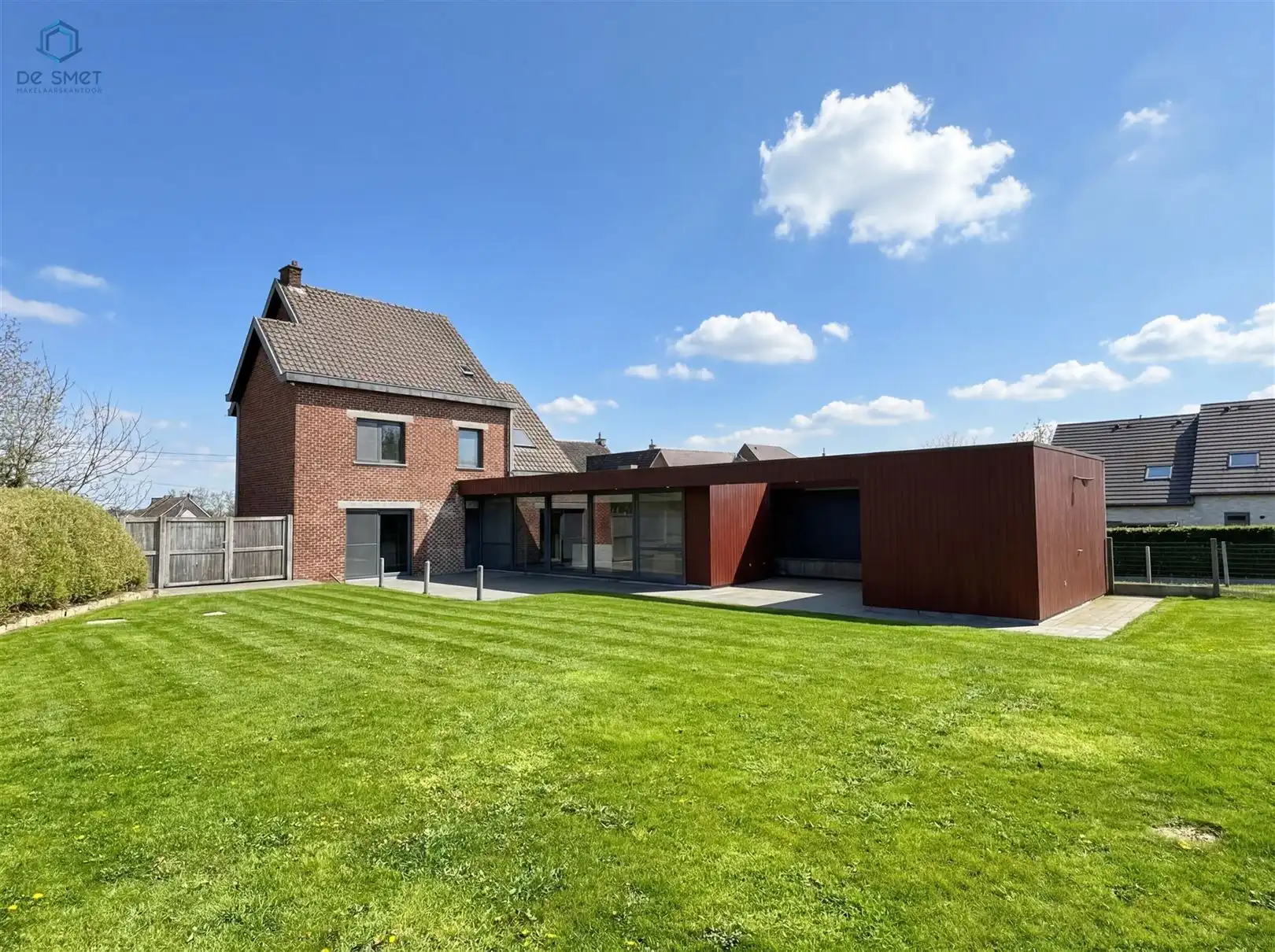 Ruime gezinswoning met tuin in Erwetegem foto 3