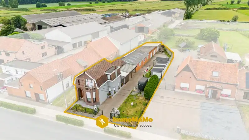 Hoofdfoto van de publicatie: HUIS TE KOOP MET OPSLAGRUIMTE IN LOCHRISTI (WACHTEBEKE)