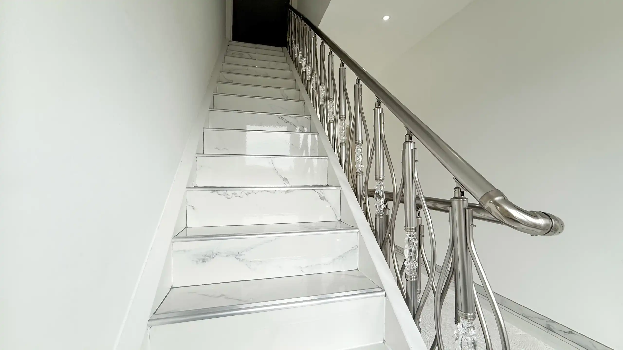 Exclusieve villa met luxueuze leefruimte en 7slpk + veranda! foto 39