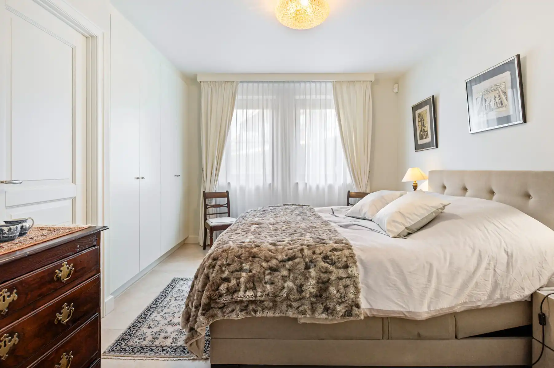 Gelijkvloers appartement met 2 slaapkamers, bureau en terras foto 16
