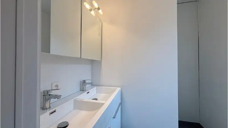 Comfortabel 2-slaapkamerappartement met Terras te koop in Brugge foto 9