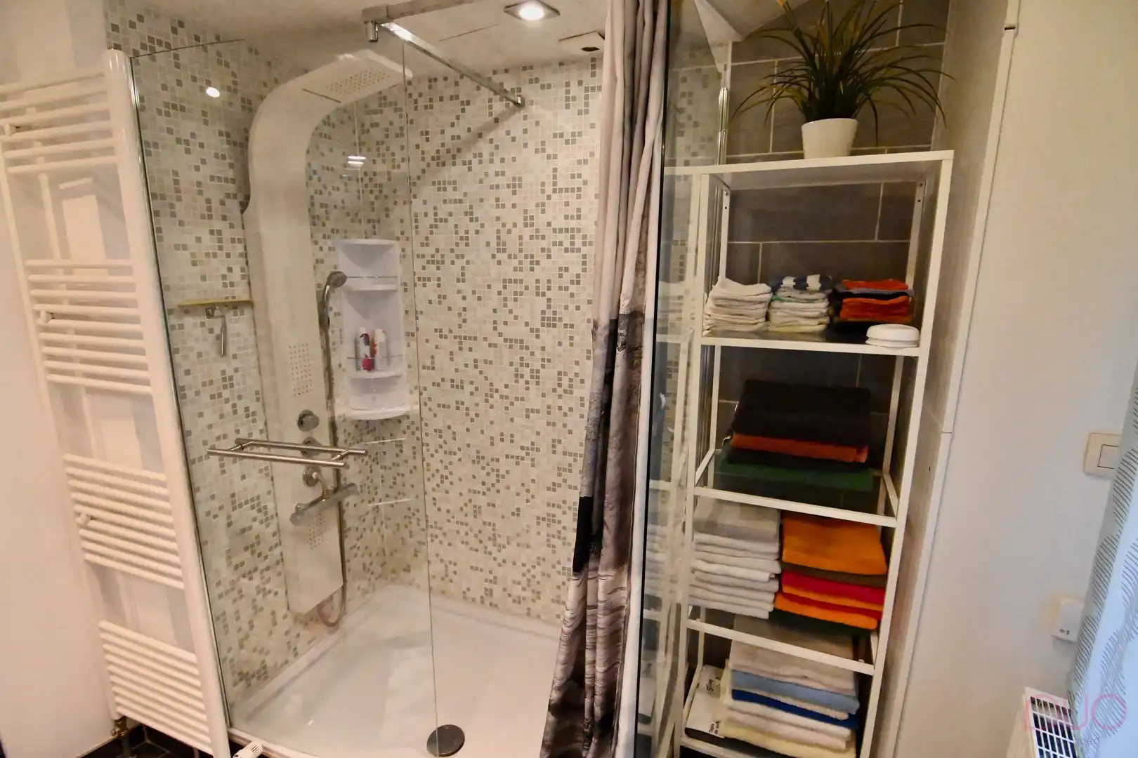 Volledig gerenoveerd 3 slaapkamer appartement foto 16