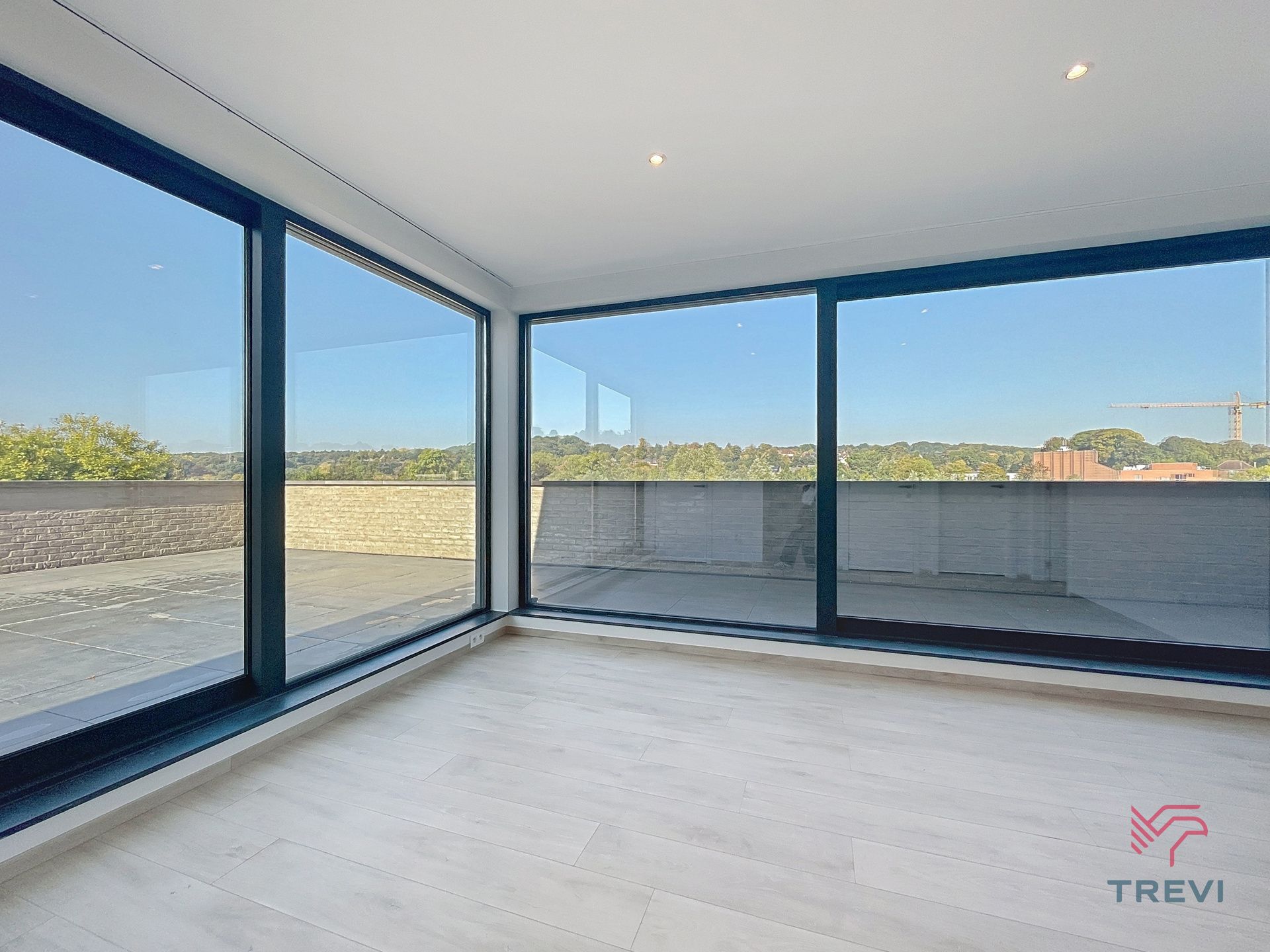 Prachtige duplex met 2 slaapkamers + kantoor met uitzicht op de vallei!  foto 5