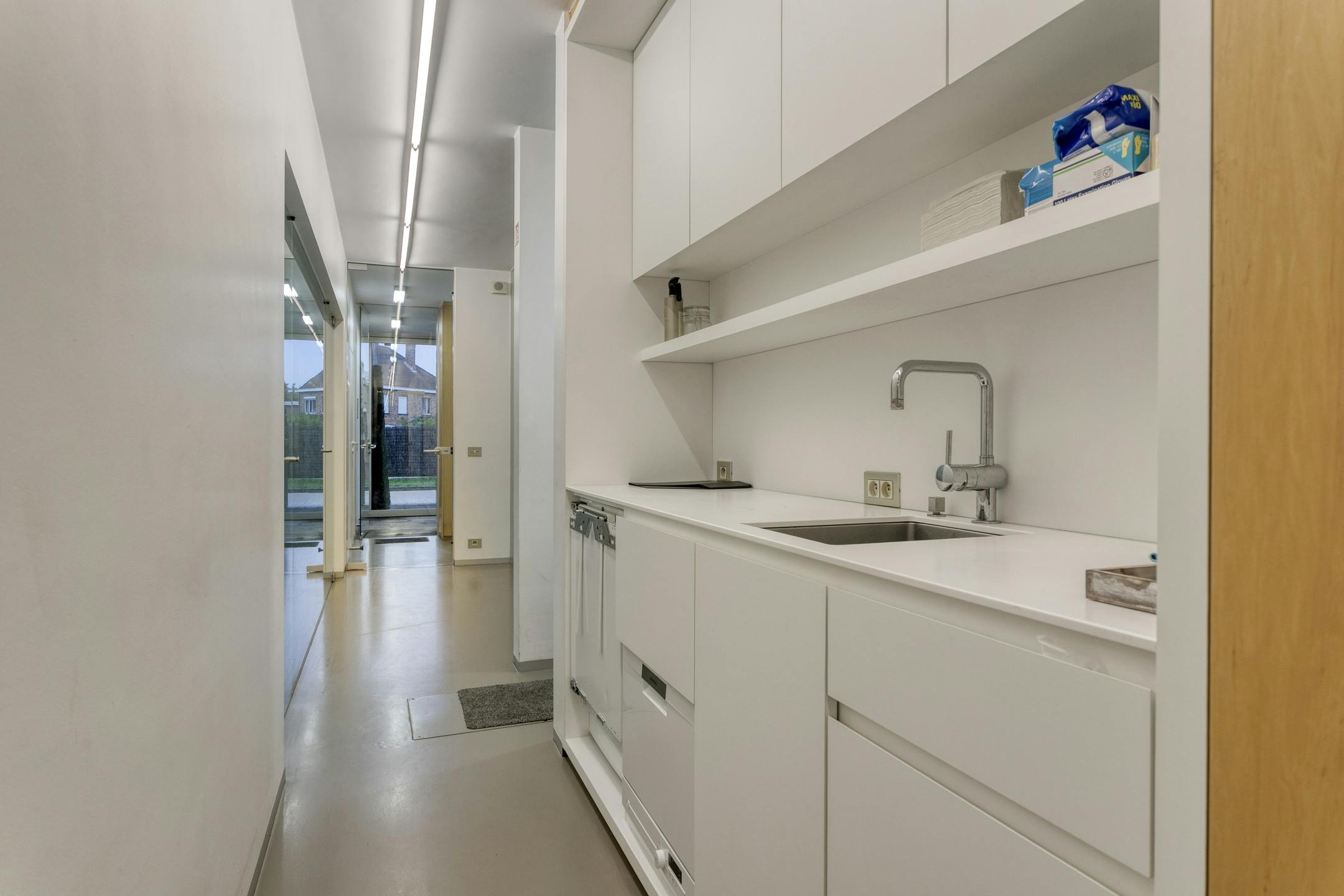 Kantoor met woonst te koop in Sint-Michiels (380 m²)  foto 6