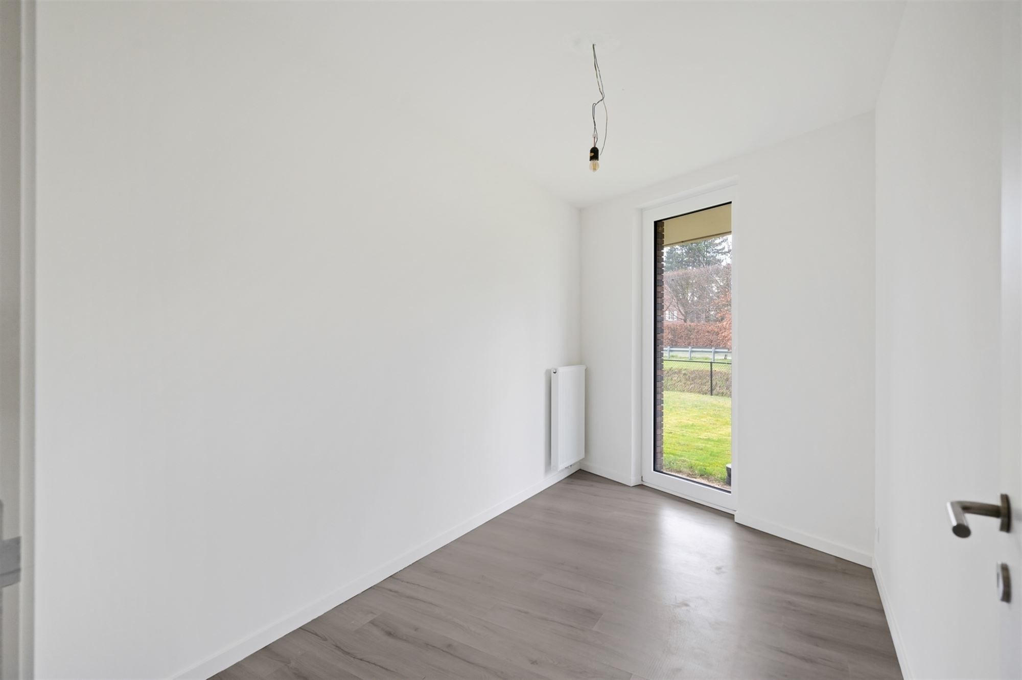 Gelijkvloers appartement in een knap project te Emblem foto 9