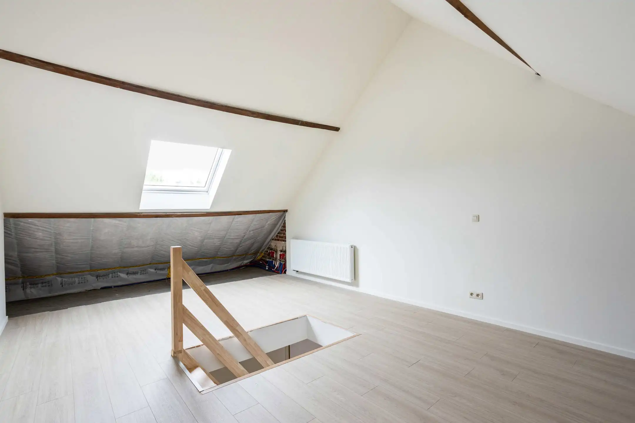 Volledig gerenoveerde woning met 4 slaapkamers foto 20