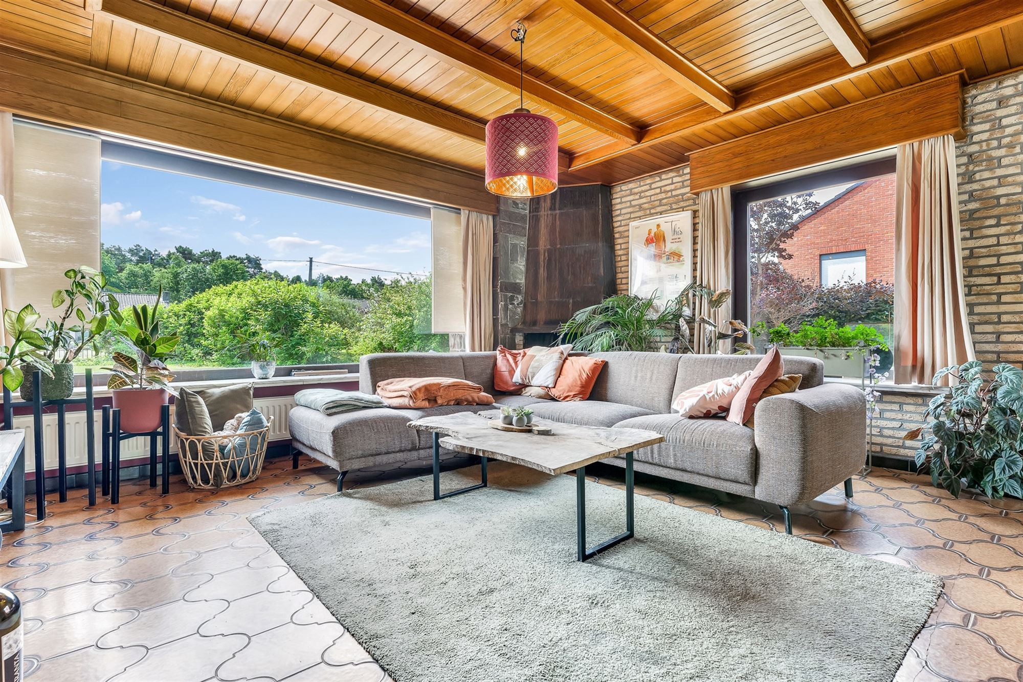 GELIJKVLOERSE WONING OP 2283M2 OP RESIDENTIËLE LIGGING foto 3