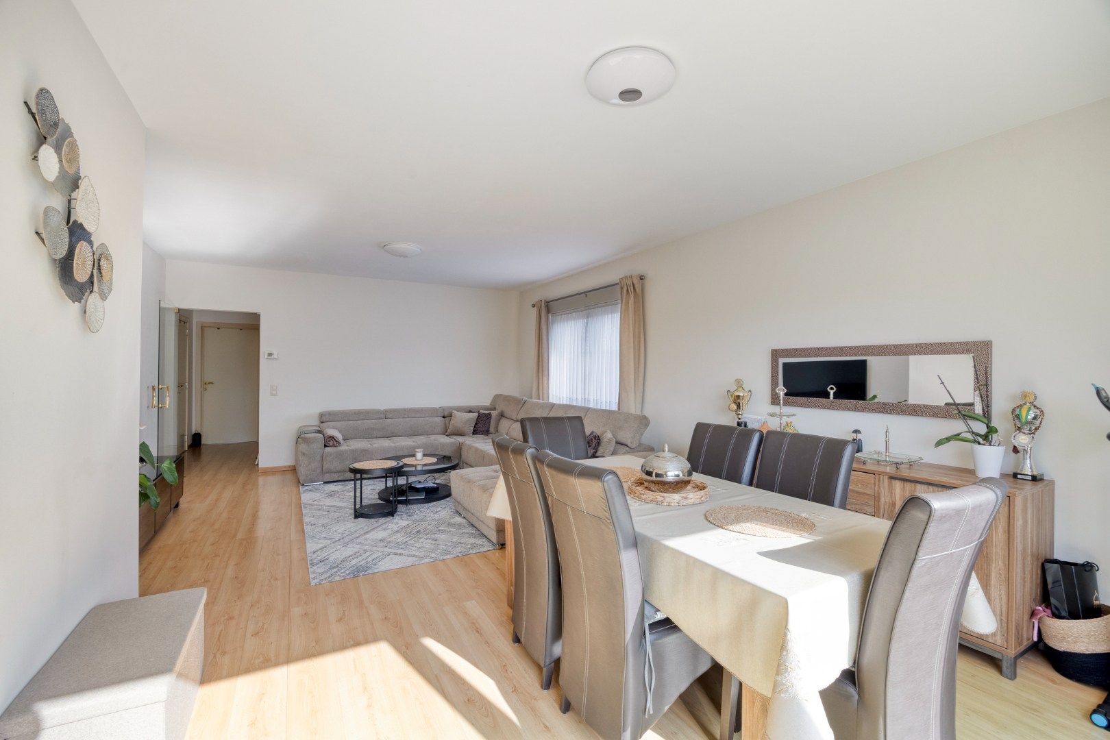 TE KOOP - Op zoek naar een energiezuinige en lichtrijke 2-slpk appartement in Merchtem? Welkom Home! foto 6