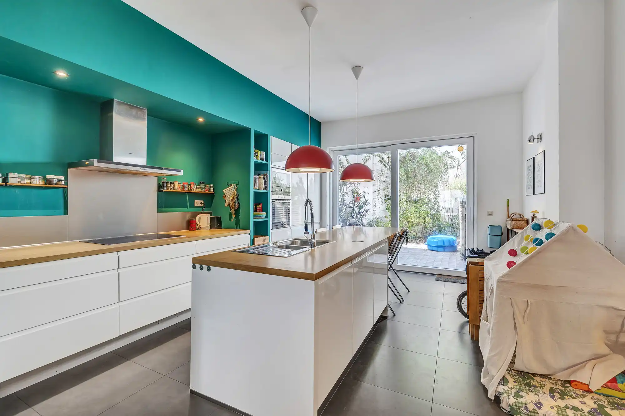 Instapklare woning met 4 slaapkamers te Anderlecht foto {{pictureIndex}}