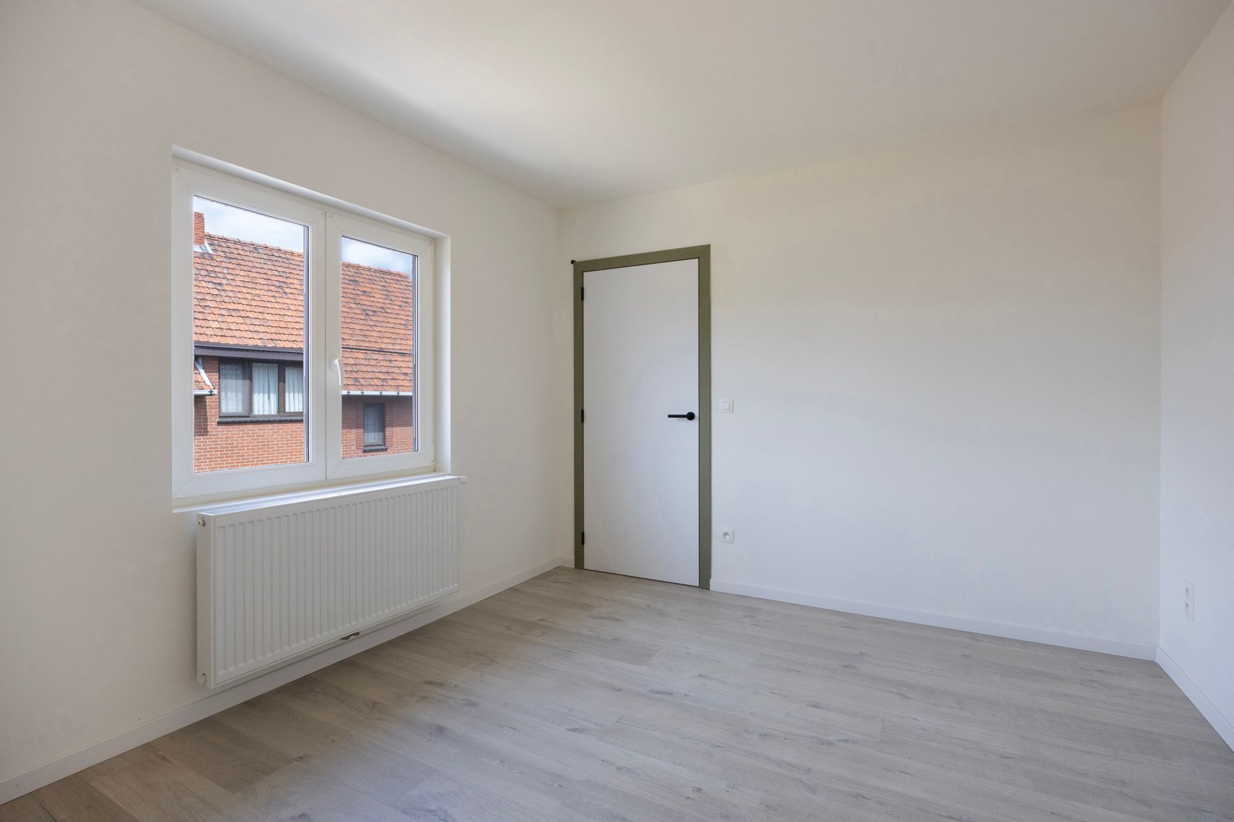 Volledig gerenoveerde gezinswoning te Bree. foto 26